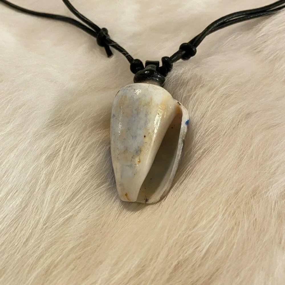 Vtg Shell Hand Painted‎ Necklace Light House Sea Shore Beach Adjustable 5206